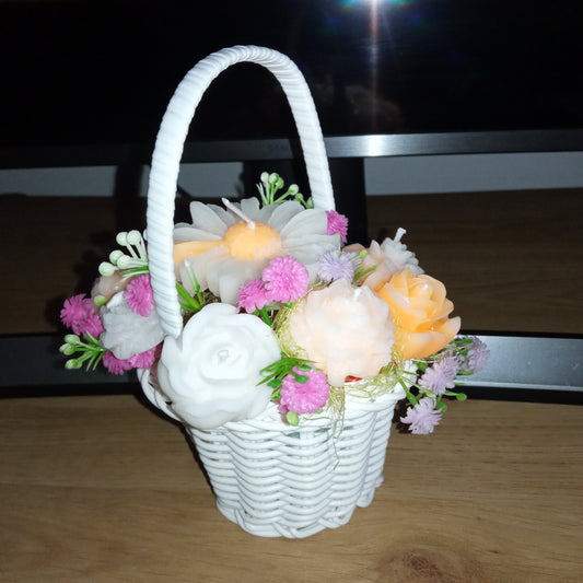 Cesta de Flores Aromáticas - Arranjo de Velas Artesanais