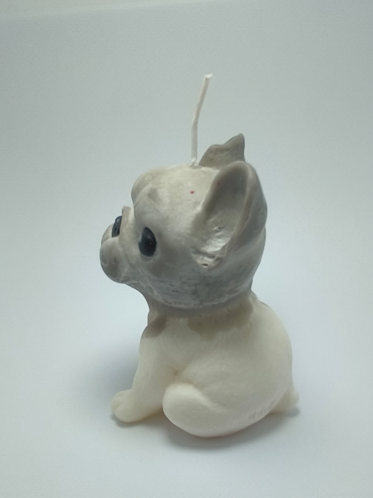 Vela Decorativa Bulldog Francês – Charme e Aroma em Cada Detalhe