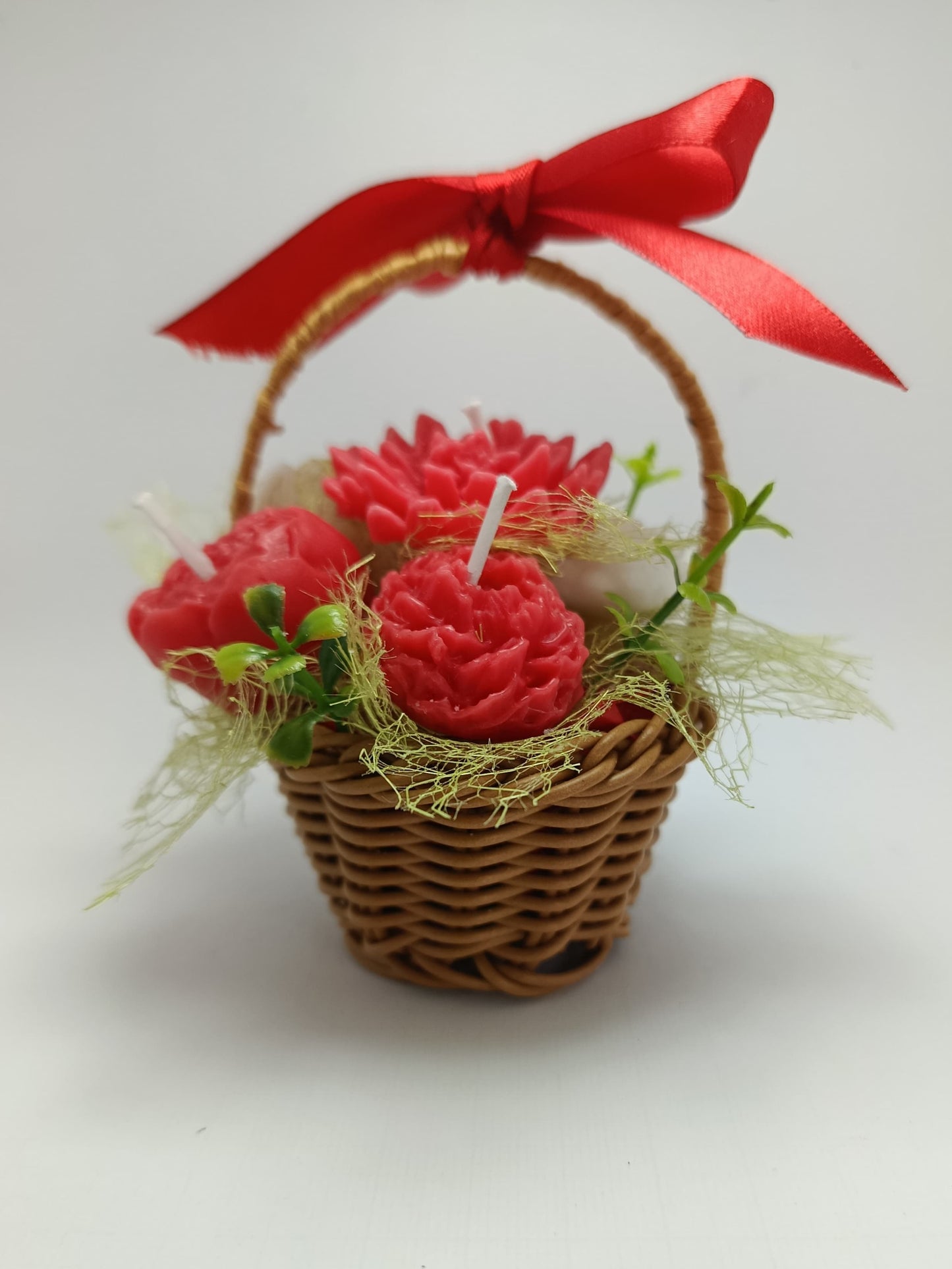 Cesta Rústica "Amor em Flor" - Velas Artesanais Vermelhas