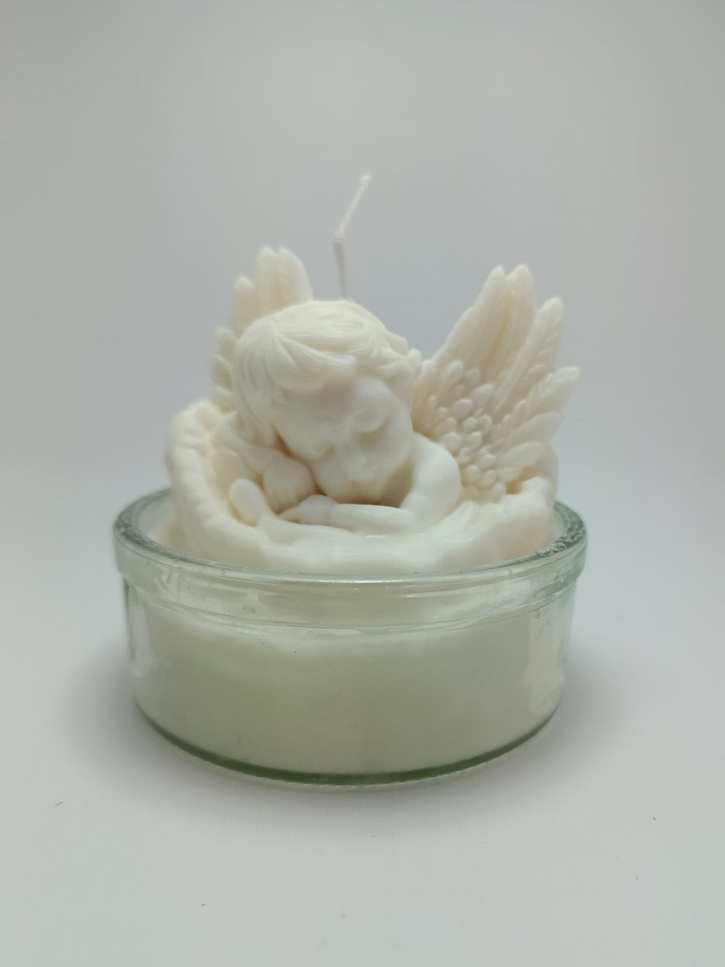 Vela Esculpida Anjo da Guarda – Pureza e Luz no Cristal