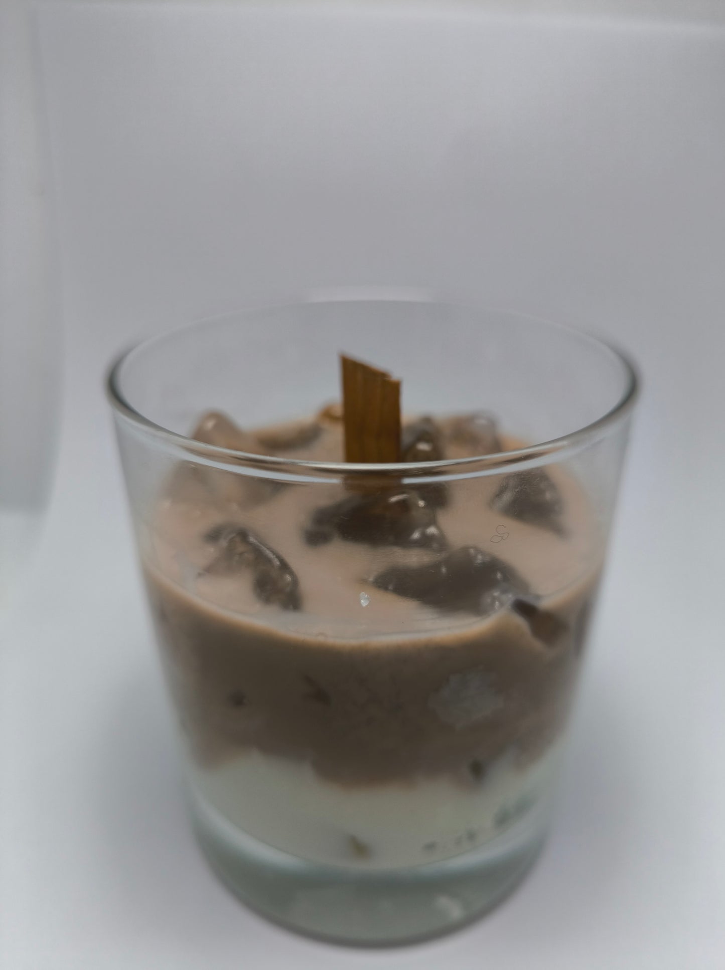 Vela Iced Coffee Gourmet – Aroma de Café com Pavio de Madeira